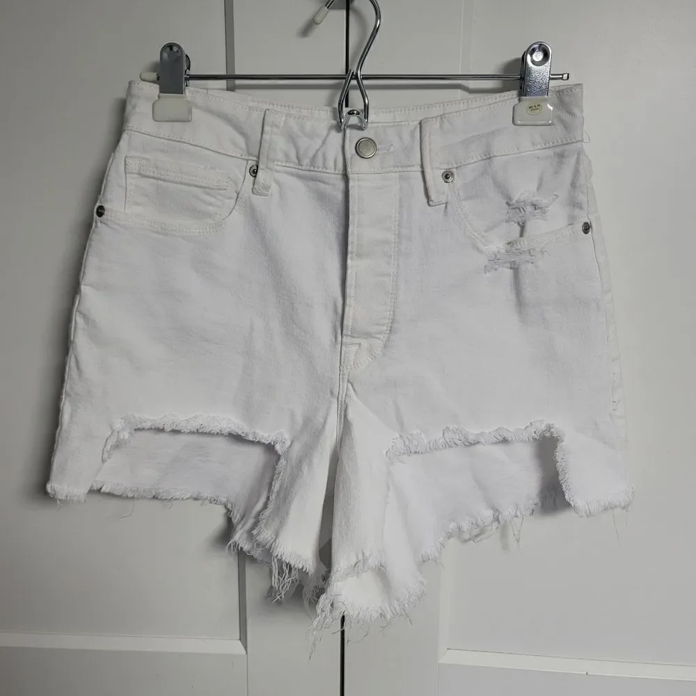 Good american bombshell shorts, size 8/29